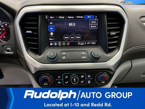 Used 2023 GMC Acadia SLT w/ Preferred Package image 24