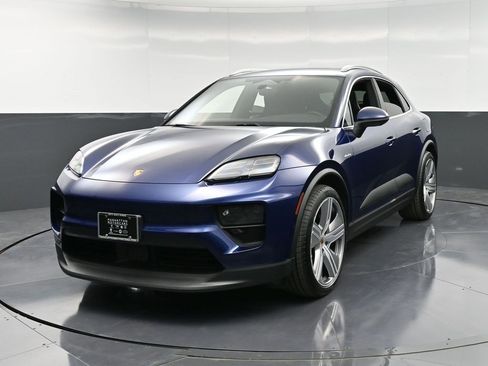 Certified 2024 Porsche Macan 4 Electric image 1