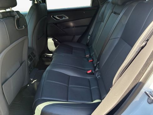 Used 2026 Land Rover Range Rover Velar Dynamic SE AWD/4WD image 13