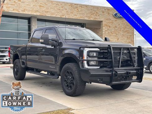 Used 2024 Ford F350 Lariat w/ Black Appearance Package image 21