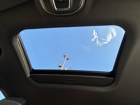 New 2025 Jeep Grand Cherokee Laredo X w/ Luxury Tech Group I image 36