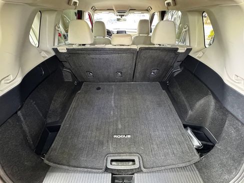 Used 2025 Nissan Rogue SV AWD/4WD image 50