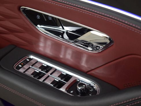 Certified 2023 Bentley Flying Spur Azure AWD/4WD image 39