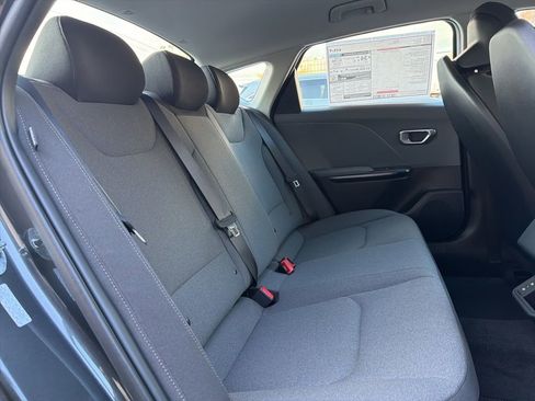 New 2025 Kia K4 LX image 16