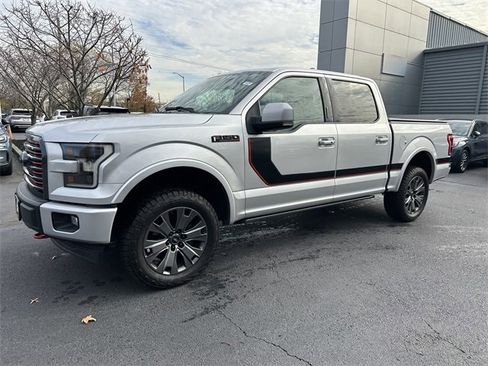 Used 2017 Ford F150 Lariat w/ Equipment Group 502A Luxury image 9