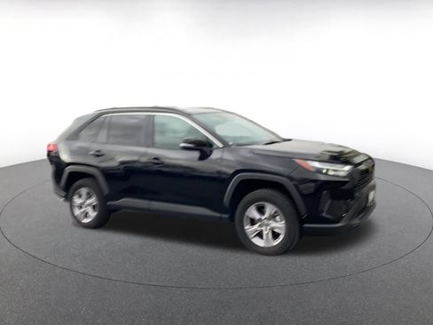 Used 2025 Toyota RAV4 XLE image 2