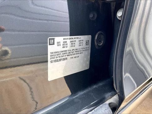 Used 2014 Chevrolet Malibu LT FWD image 35