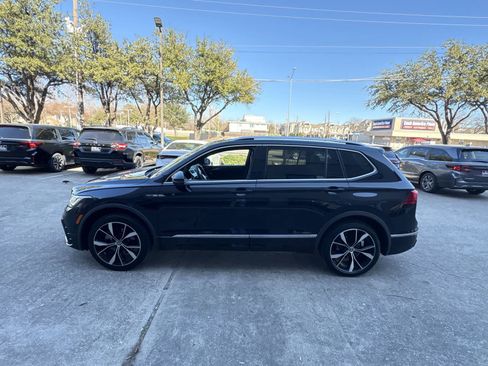 Used 2023 Volkswagen Tiguan SEL R-Line image 3