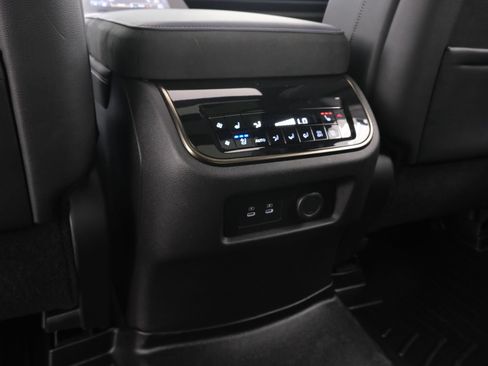 Used 2026 INFINITI QX80 4WD w/ Sport Exterior Package image 36