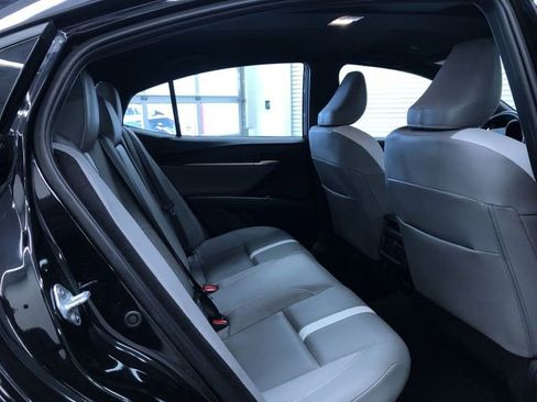 Certified 2025 Toyota Camry SE image 21