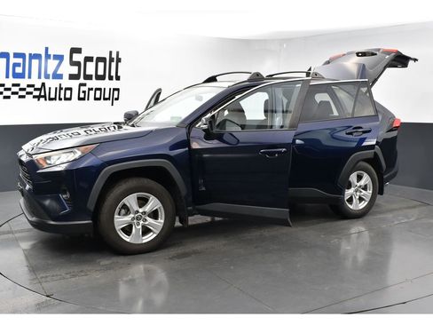 Used 2021 Toyota RAV4 XLE w/ Convenience Package image 26