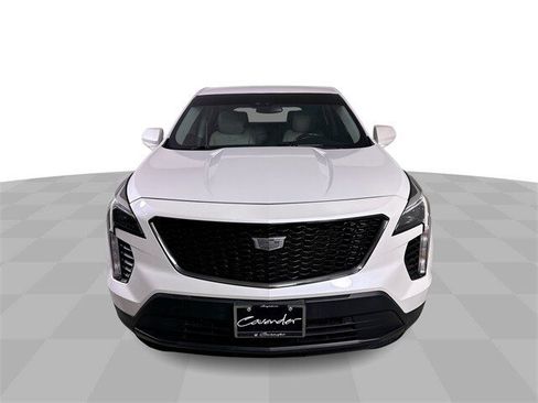 Used 2022 Cadillac XT4 Luxury w/ LPO, ONYX Package image 3