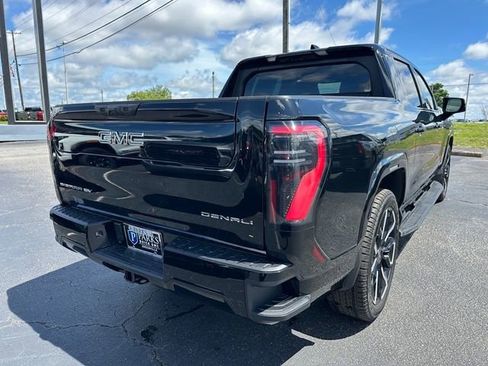 New 2025 GMC Sierra EV Denali image 8