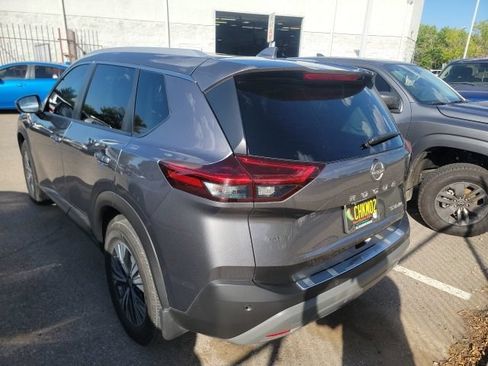 Used 2023 Nissan Rogue SV w/ SV Premium B Package AWD/4WD image 8
