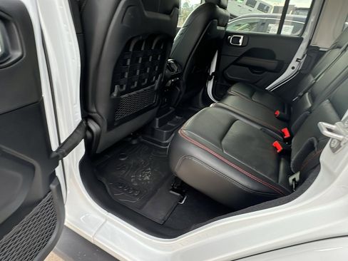 Used 2021 Jeep Wrangler Unlimited Rubicon image 23