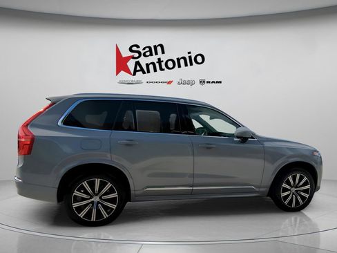 Used 2025 Volvo XC90 B5 Core w/ Protection Package image 29