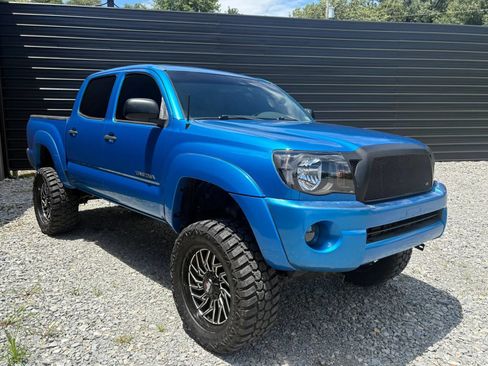 Used 2011 Toyota Tacoma 4x4 Double Cab w/ SR5 Pkg #2 image 2