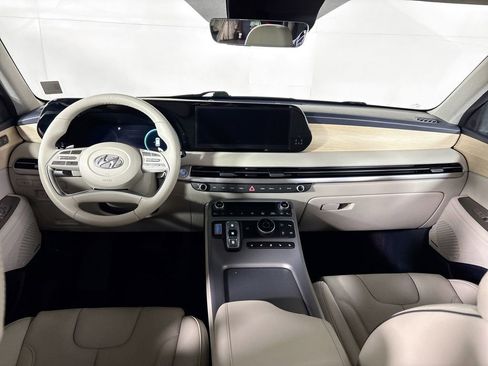 Used 2023 Hyundai Palisade Limited w/ Cargo Package image 12