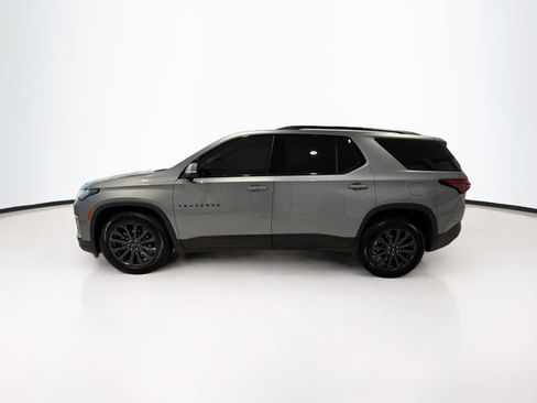 Used 2023 Chevrolet Traverse RS FWD image 4