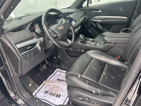 Used 2020 Cadillac XT4 Premium Luxury w/ Cold Weather Package image 13