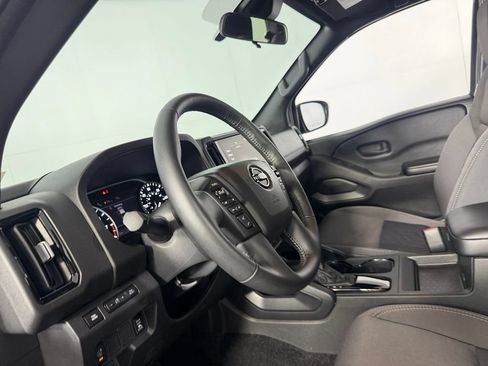 Used 2026 Nissan Frontier SV w/ SV Convenience Package RWD image 22