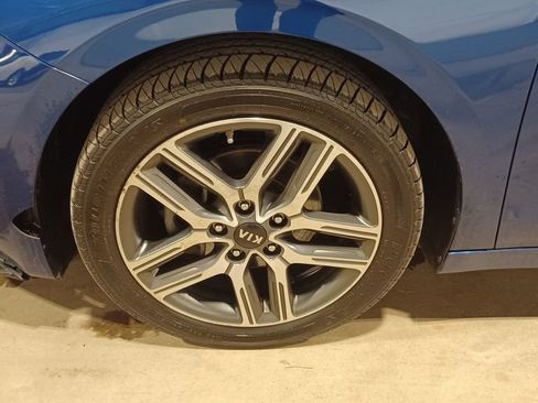 Used 2019 Kia Forte S w/ S Premium Package image 4