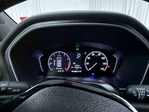 Used 2025 Honda Pilot Sport image 19