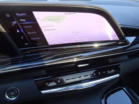 Used 2022 Cadillac Escalade Sport w/ Touring Package image 15