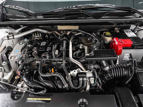 Used 2021 Nissan Sentra SR image 32