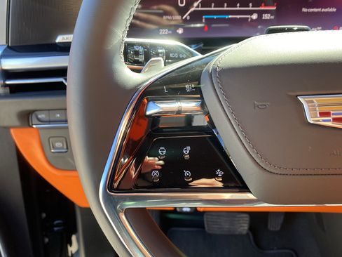 Used 2026 Cadillac Escalade Platinum Sport image 30