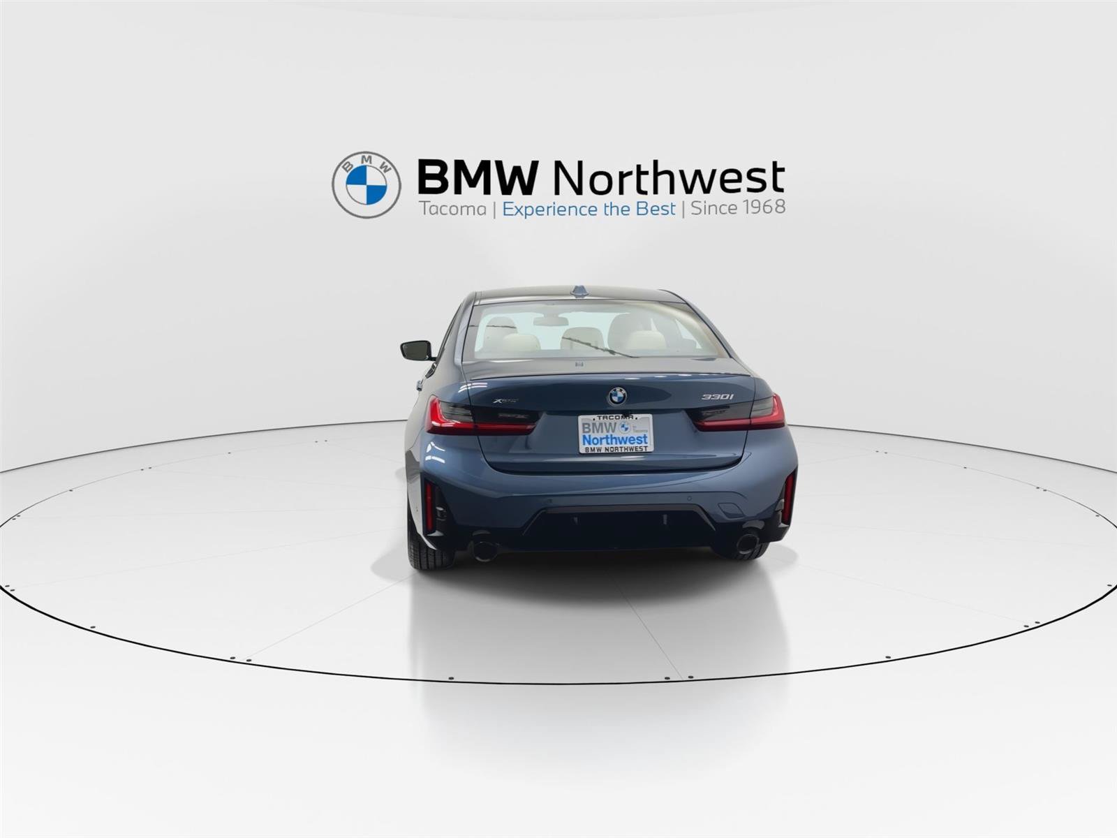 Used 2026 BMW 330i xDrive Sedan w/ M Sport Package AWD/4WD image 13