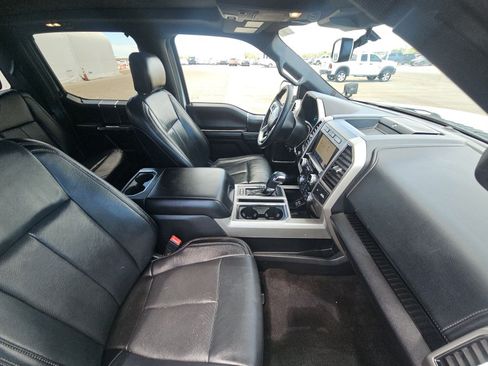 Used 2020 Ford F150 Lariat w/ Equipment Group 502A Luxury AWD/4WD image 12