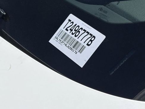 Used 2020 Land Rover Range Rover Velar R-Dynamic S image 33