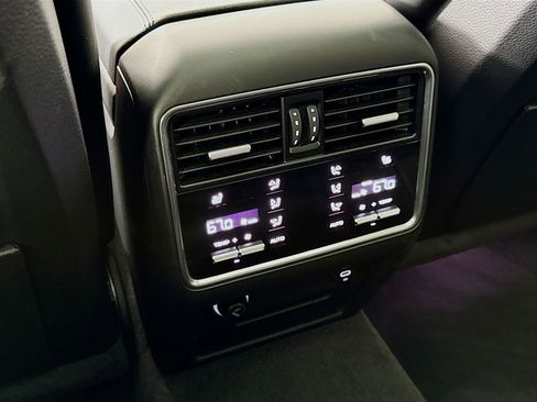Certified 2022 Porsche Cayenne S image 30