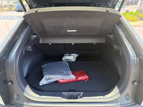 New 2026 Toyota C-HR AWD/4WD image 18
