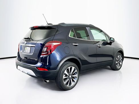 Used 2022 Buick Encore Preferred AWD/4WD image 9