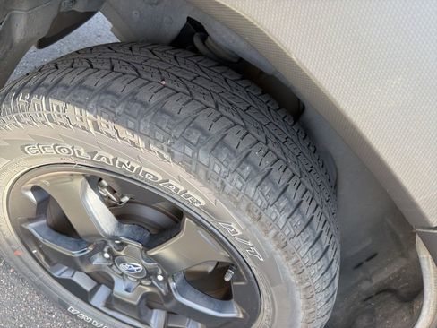 Used 2022 Subaru Forester Wilderness w/ Wilderness Package image 8