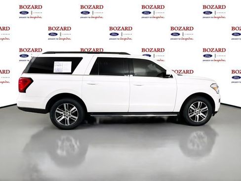 Certified 2022 Ford Expedition Max XLT image 9