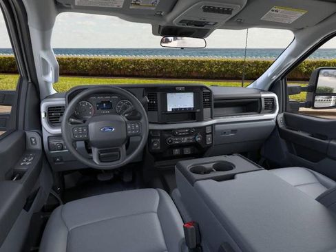 New 2026 Ford F450 XL w/ XL Chrome Package image 9