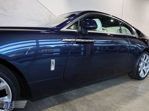 Used 2019 Rolls-Royce Wraith Coupe image 9
