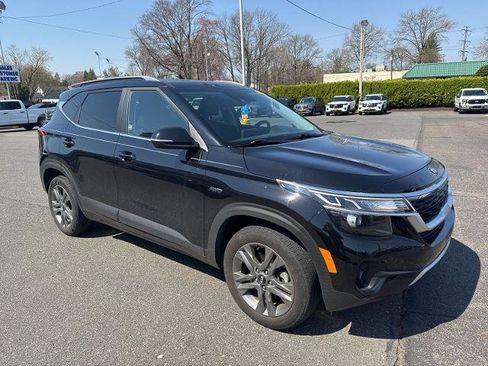 Used 2021 Kia Seltos S image 5