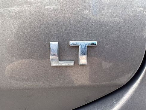 Used 2018 Chevrolet Equinox LT FWD image 13