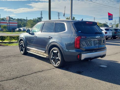 Certified 2023 Kia Telluride S w/ S Sunroof Package FWD image 4