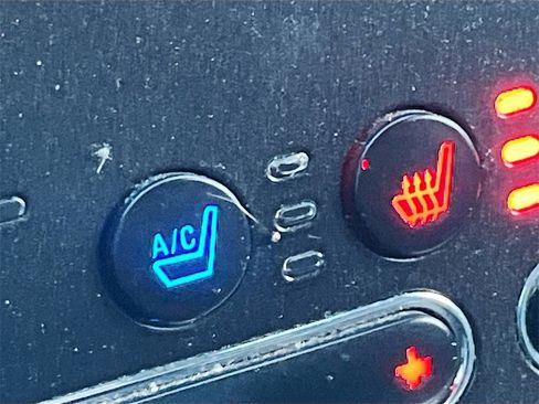 Used 2019 Ford Explorer Limited w/ Class III Trailer Tow Package image 20