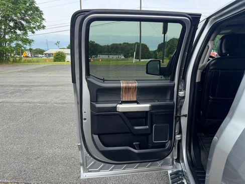 Used 2020 Ford F150 Lariat AWD/4WD image 43