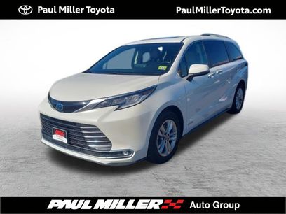 Used 2021 Toyota Sienna Limited