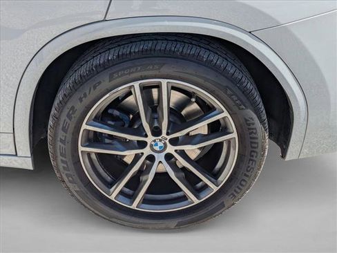 Used 2018 BMW X3 M40i image 8