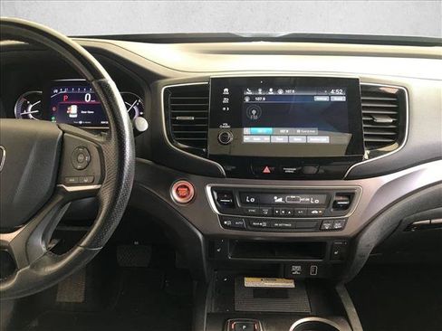 Used 2023 Honda Passport EX-L image 16