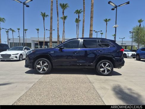 Used 2021 Toyota RAV4 SE w/ Weather & Moonroof Package AWD/4WD image 3