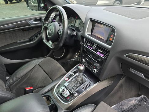 Used 2016 Audi SQ5 Prestige w/ Prestige Package image 12